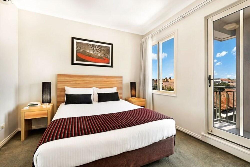 Punt Road Apartment Hotel Melbourne Esterno foto