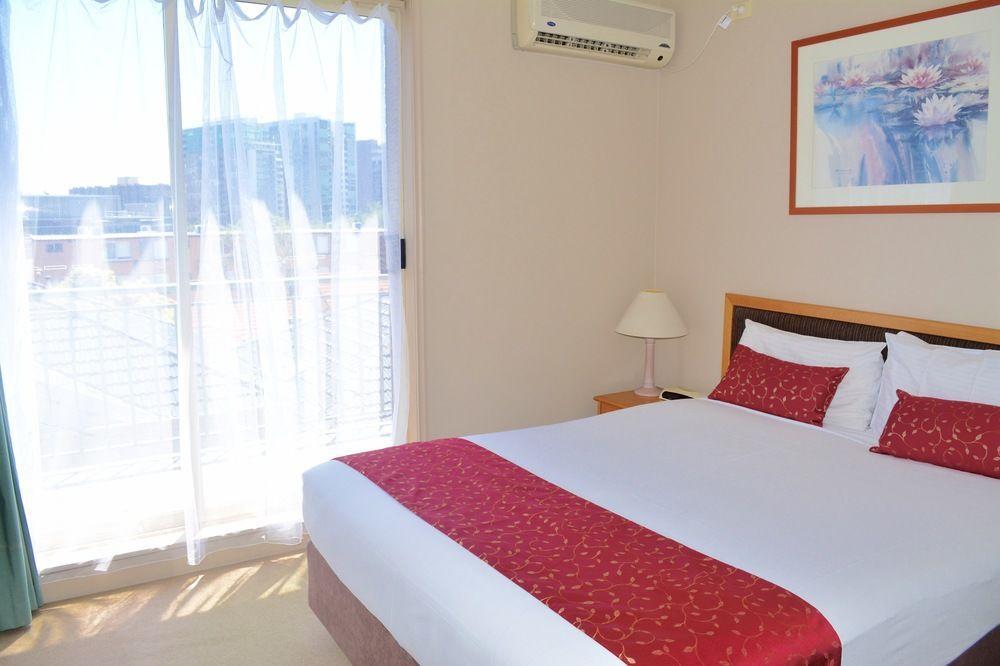 Punt Road Apartment Hotel Melbourne Esterno foto