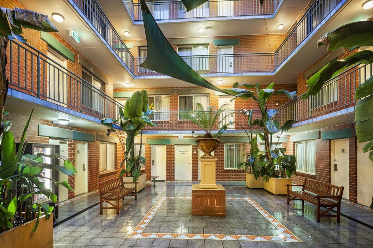 Punt Road Apartment Hotel Melbourne Esterno foto