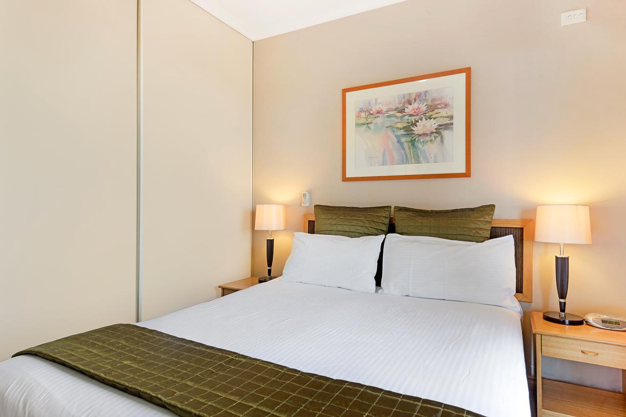 Punt Road Apartment Hotel Melbourne Esterno foto