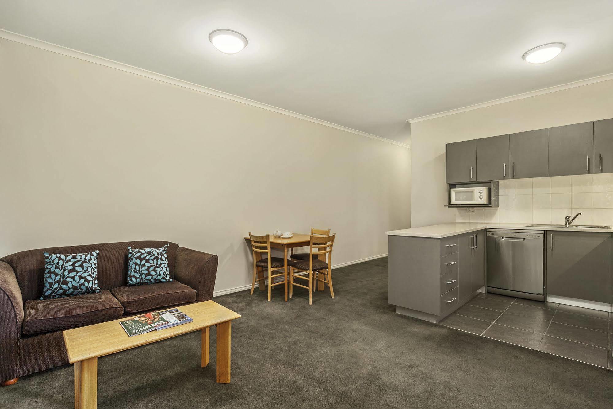 Punt Road Apartment Hotel Melbourne Esterno foto