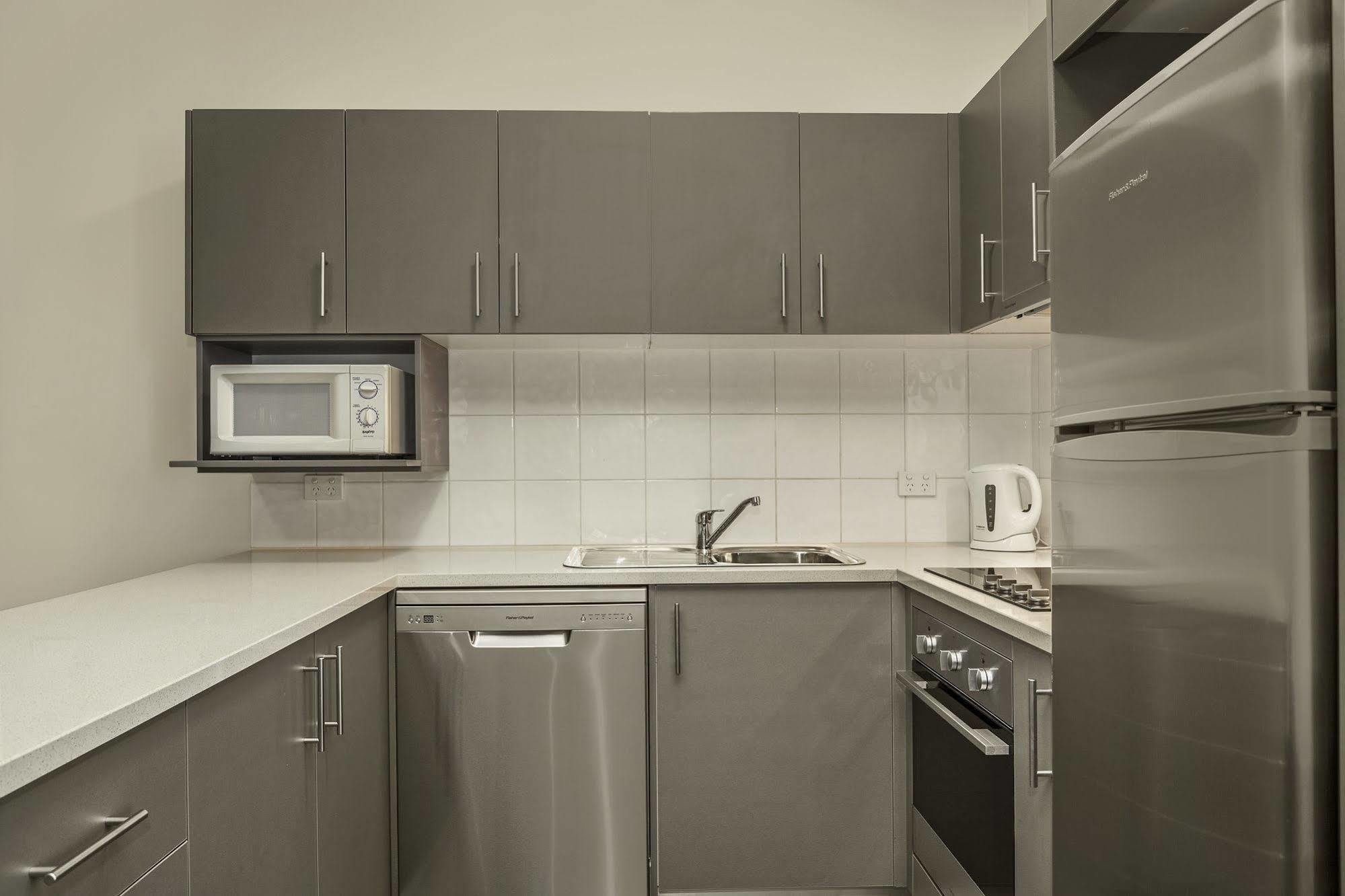 Punt Road Apartment Hotel Melbourne Esterno foto