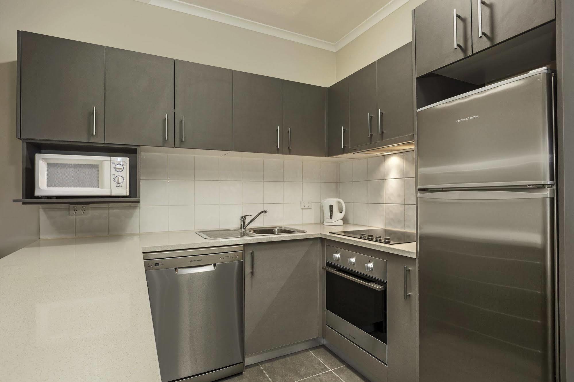 Punt Road Apartment Hotel Melbourne Esterno foto
